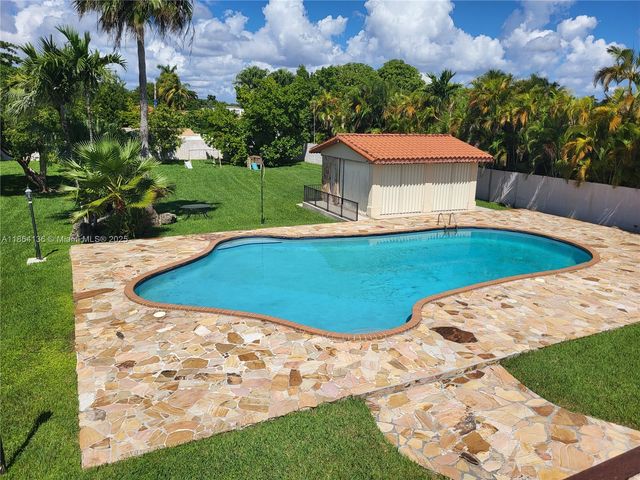 2930 SW 129 Avenue, Miami, FL 33175