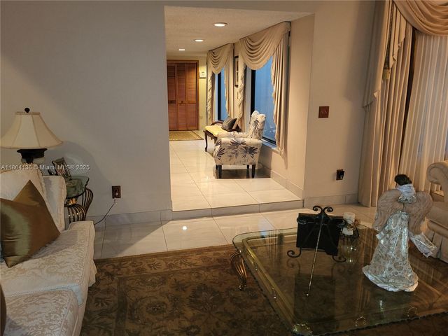 2930 SW 129 Avenue, Miami, FL 33175