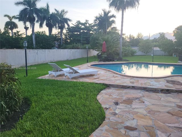2930 SW 129 Avenue, Miami, FL 33175