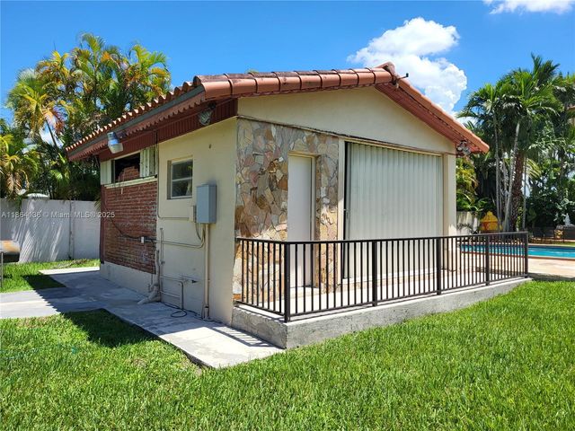 2930 SW 129 Avenue, Miami, FL 33175