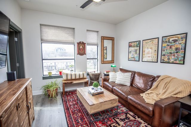 1900 12th Ave S Apt 317, Nashville, TN 37203