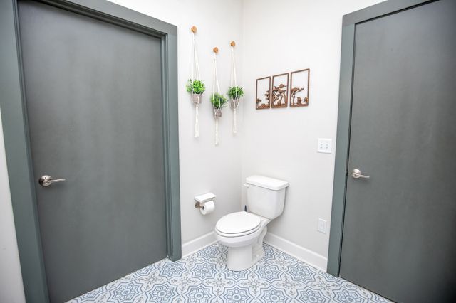 1900 12th Ave S Apt 317, Nashville, TN 37203