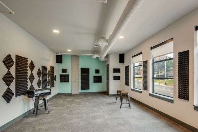 1900 12th Ave S Apt 317, Nashville, TN 37203