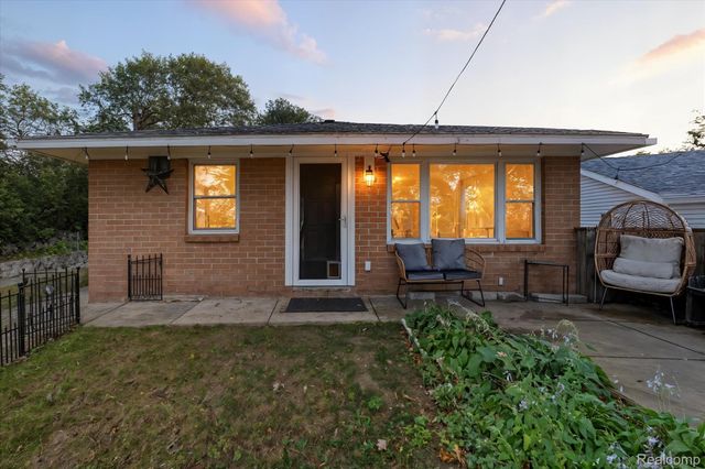 4475 Harp Drive, Fenton Charter Township, MI 48451