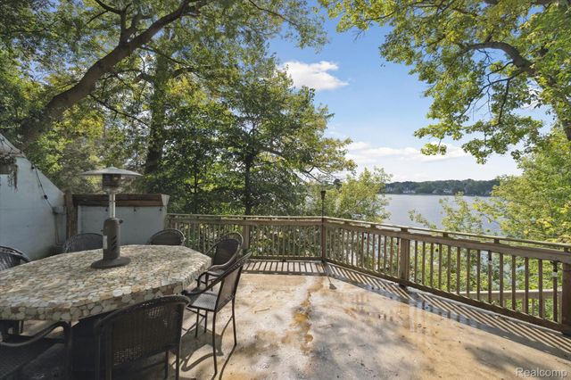 4475 Harp Drive, Fenton Charter Township, MI 48451