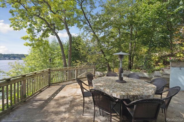4475 Harp Drive, Fenton Charter Township, MI 48451