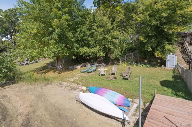 4475 Harp Drive, Fenton Charter Township, MI 48451