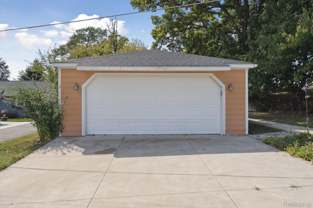 4475 Harp Drive, Fenton Charter Township, MI 48451