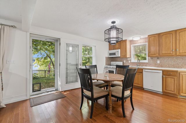 4475 Harp Drive, Fenton Charter Township, MI 48451