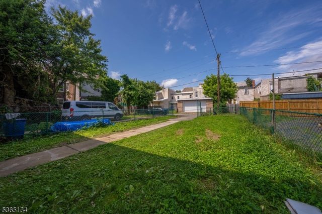 94 Passaic St, Trenton City, NJ 08618