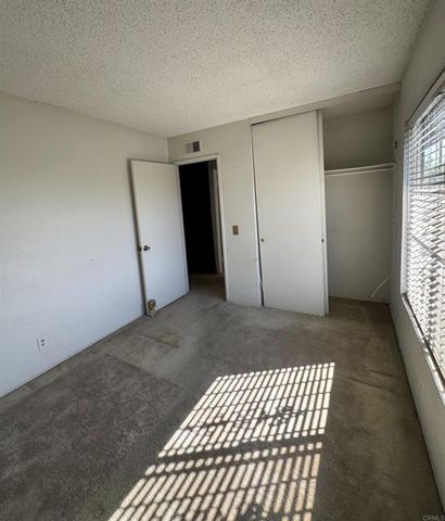 462 Bluffview RD, Spring Valley, CA 91977