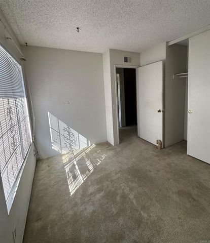 462 Bluffview RD, Spring Valley, CA 91977