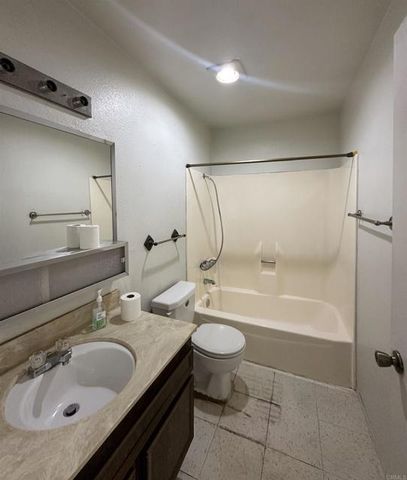 462 Bluffview RD, Spring Valley, CA 91977