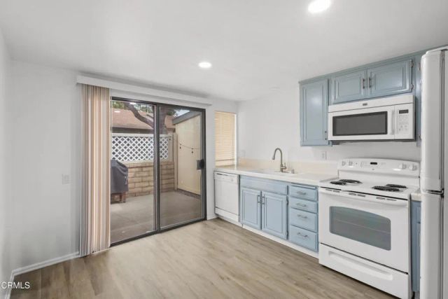 39107 Village 39, Camarillo, CA 93012