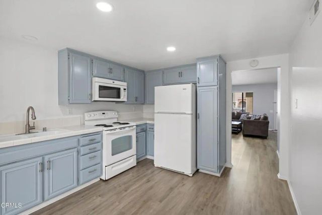 39107 Village 39, Camarillo, CA 93012