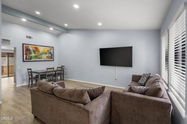 39107 Village 39, Camarillo, CA 93012