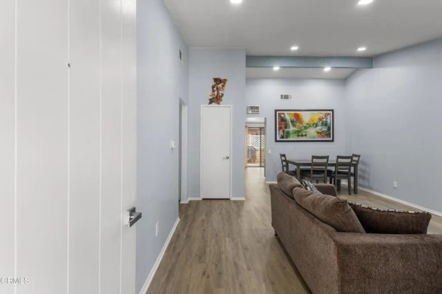 39107 Village 39, Camarillo, CA 93012