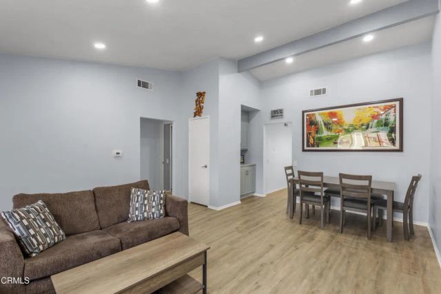 39107 Village 39, Camarillo, CA 93012