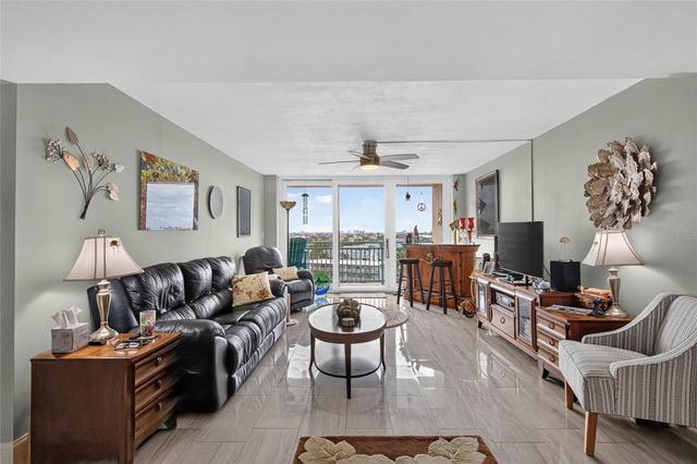 1 KEY CAPRI 704W, Treasure Island, FL 33706