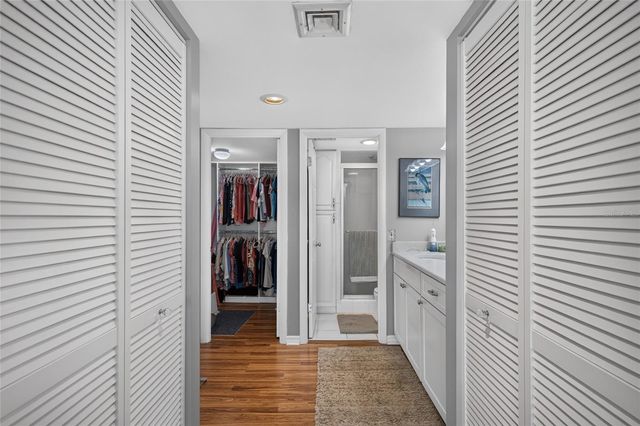 1 KEY CAPRI 704W, Treasure Island, FL 33706