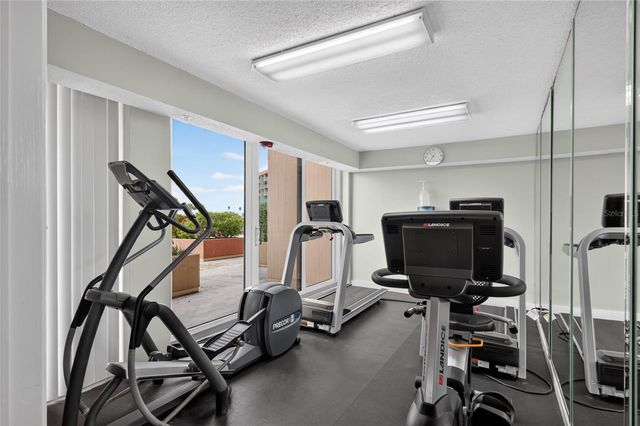 1 KEY CAPRI 704W, Treasure Island, FL 33706
