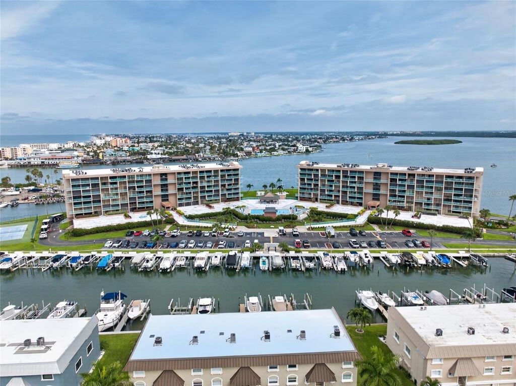 1 KEY CAPRI 704W, Treasure Island, FL 33706
