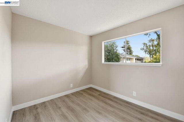 14544 Tiburon Rd, San Leandro, CA 94577