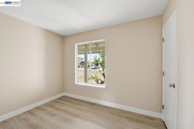 14544 Tiburon Rd, San Leandro, CA 94577