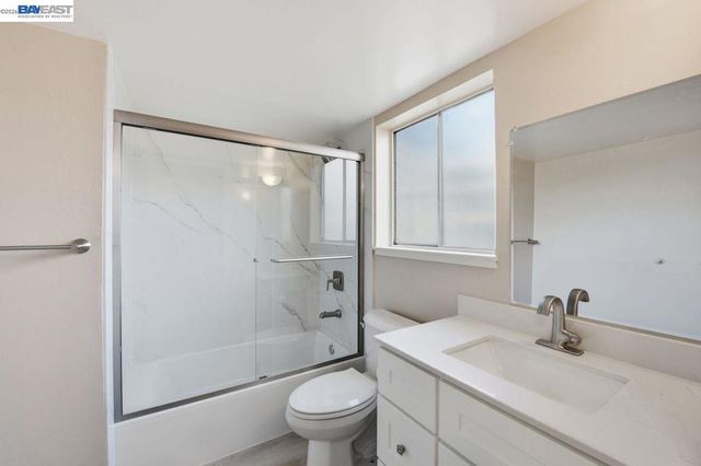 14544 Tiburon Rd, San Leandro, CA 94577