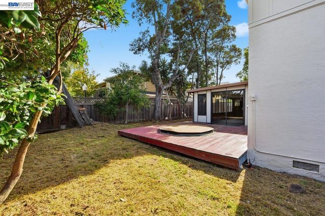 14544 Tiburon Rd, San Leandro, CA 94577