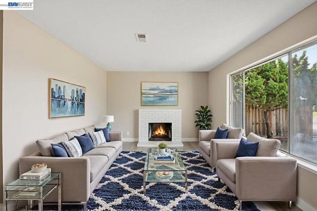 14544 Tiburon Rd, San Leandro, CA 94577
