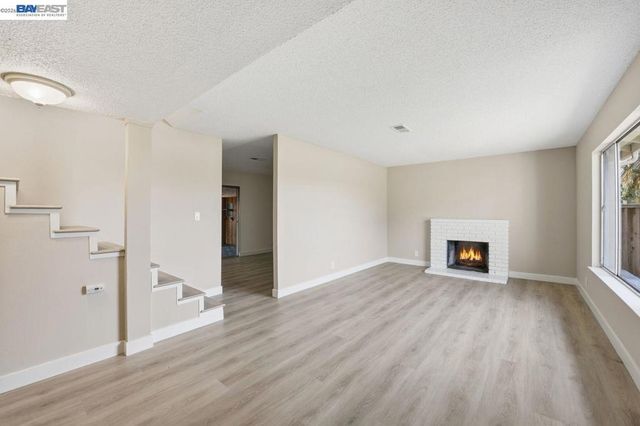 14544 Tiburon Rd, San Leandro, CA 94577