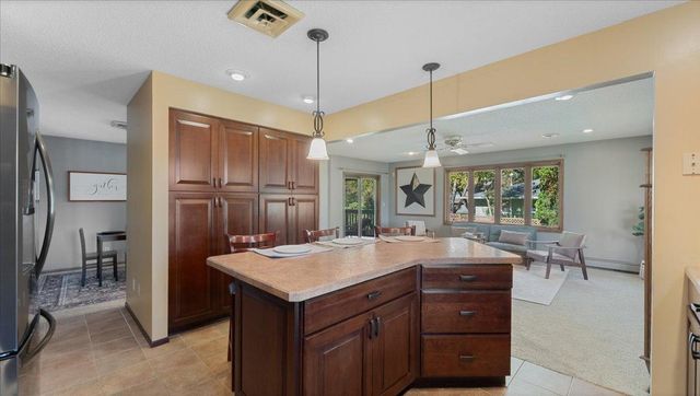 900 13th Avenue SW, Willmar, MN 56201
