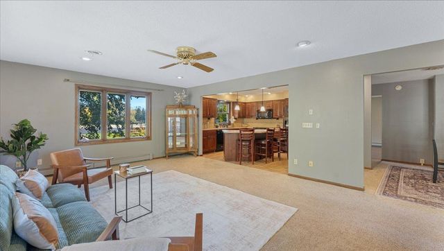 900 13th Avenue SW, Willmar, MN 56201
