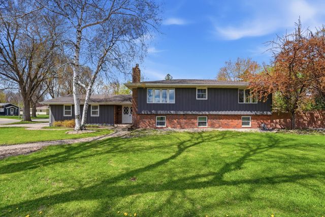 900 13th Avenue SW, Willmar, MN 56201