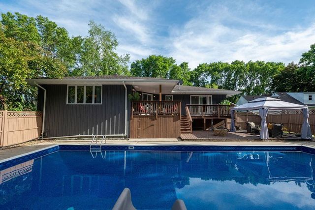 900 13th Avenue SW, Willmar, MN 56201