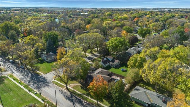 900 13th Avenue SW, Willmar, MN 56201