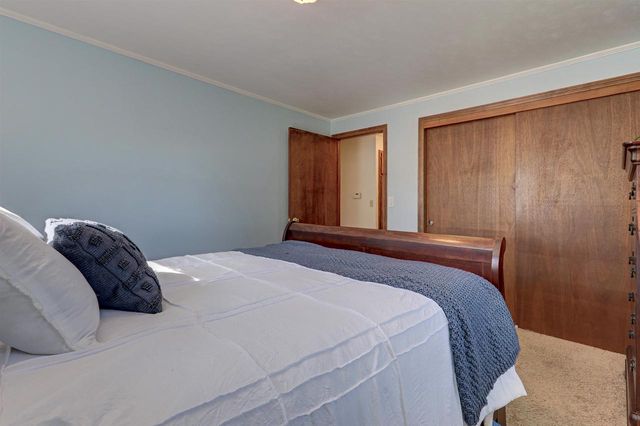 1625 E SYLVAN AVENUE, Appleton, WI 54915