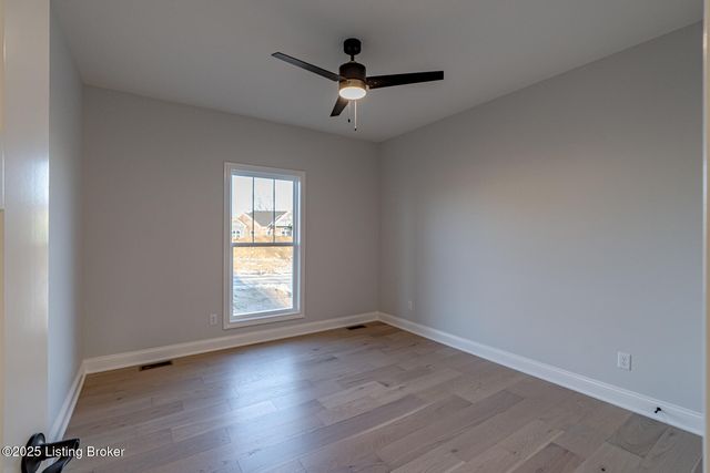 524 Dalton Dr, Fisherville, KY 40023