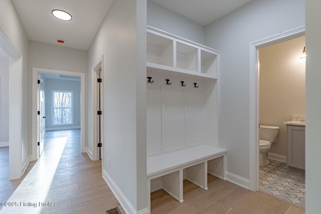 524 Dalton Dr, Fisherville, KY 40023