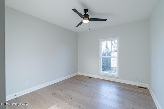 524 Dalton Dr, Fisherville, KY 40023