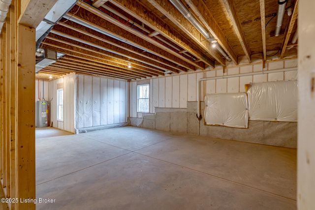 524 Dalton Dr, Fisherville, KY 40023