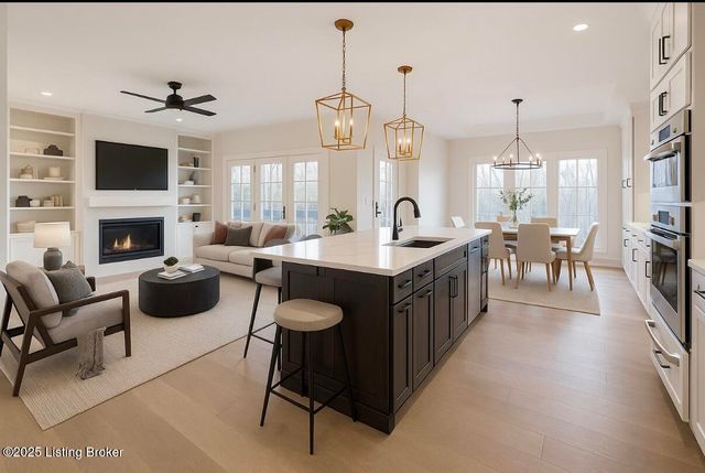 524 Dalton Dr, Fisherville, KY 40023