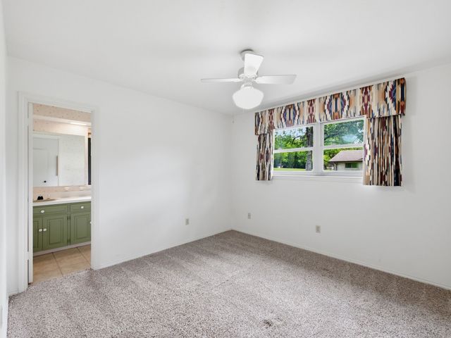 1014 Green Valley Lane, Duncanville, TX 75137