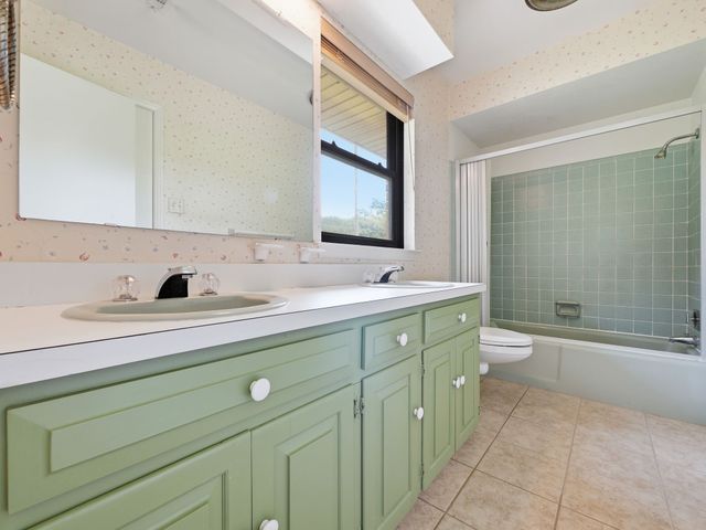 1014 Green Valley Lane, Duncanville, TX 75137