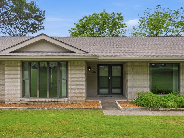 1014 Green Valley Lane, Duncanville, TX 75137