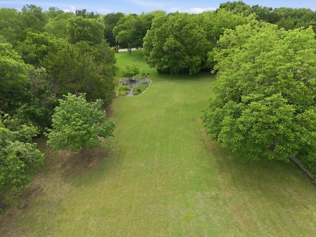 1014 Green Valley Lane, Duncanville, TX 75137