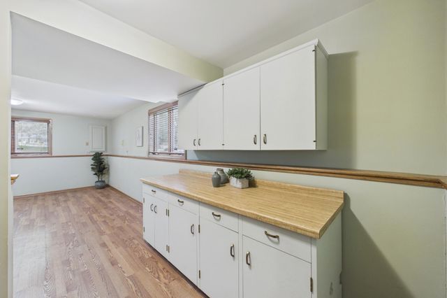 3256 Old Highway 8, Saint Anthony, MN 55418