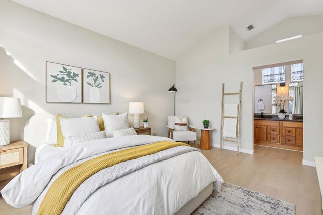 979 Pinto Palm Terrace 45, Sunnyvale, CA 94087