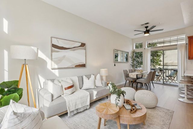 979 Pinto Palm Terrace 45, Sunnyvale, CA 94087